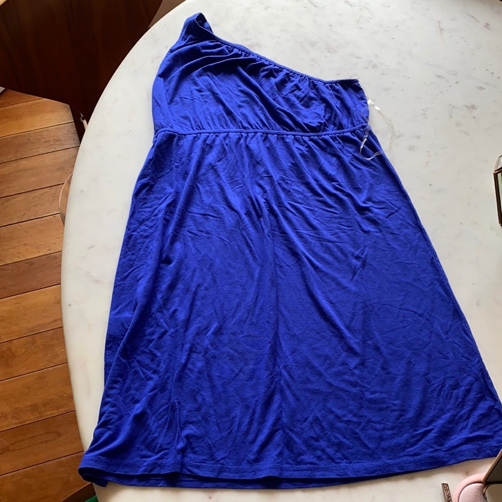 One shoulder dress